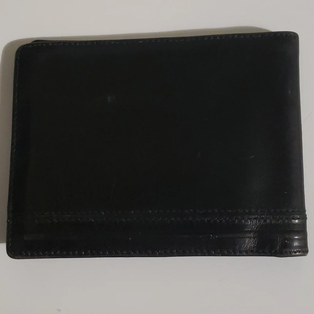 Gucci Wallet - Picture 5 of 5